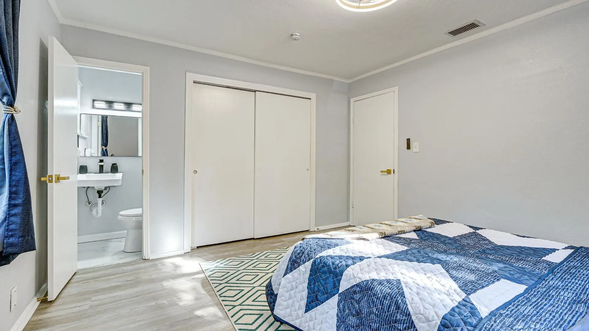3 Mi To Usf Chic Home With Yard In Tampa! 0*, Тампа США