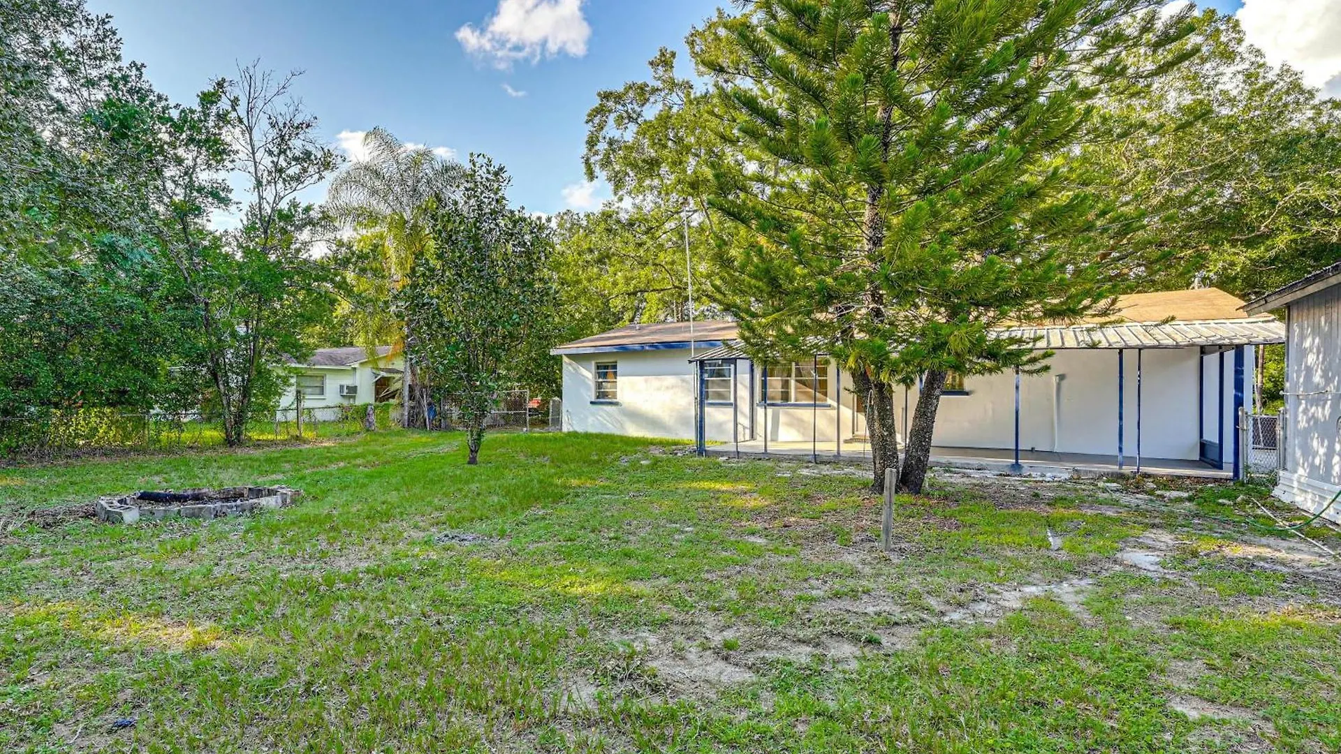 3 Mi To Usf Chic Home With Yard In Tampa! США