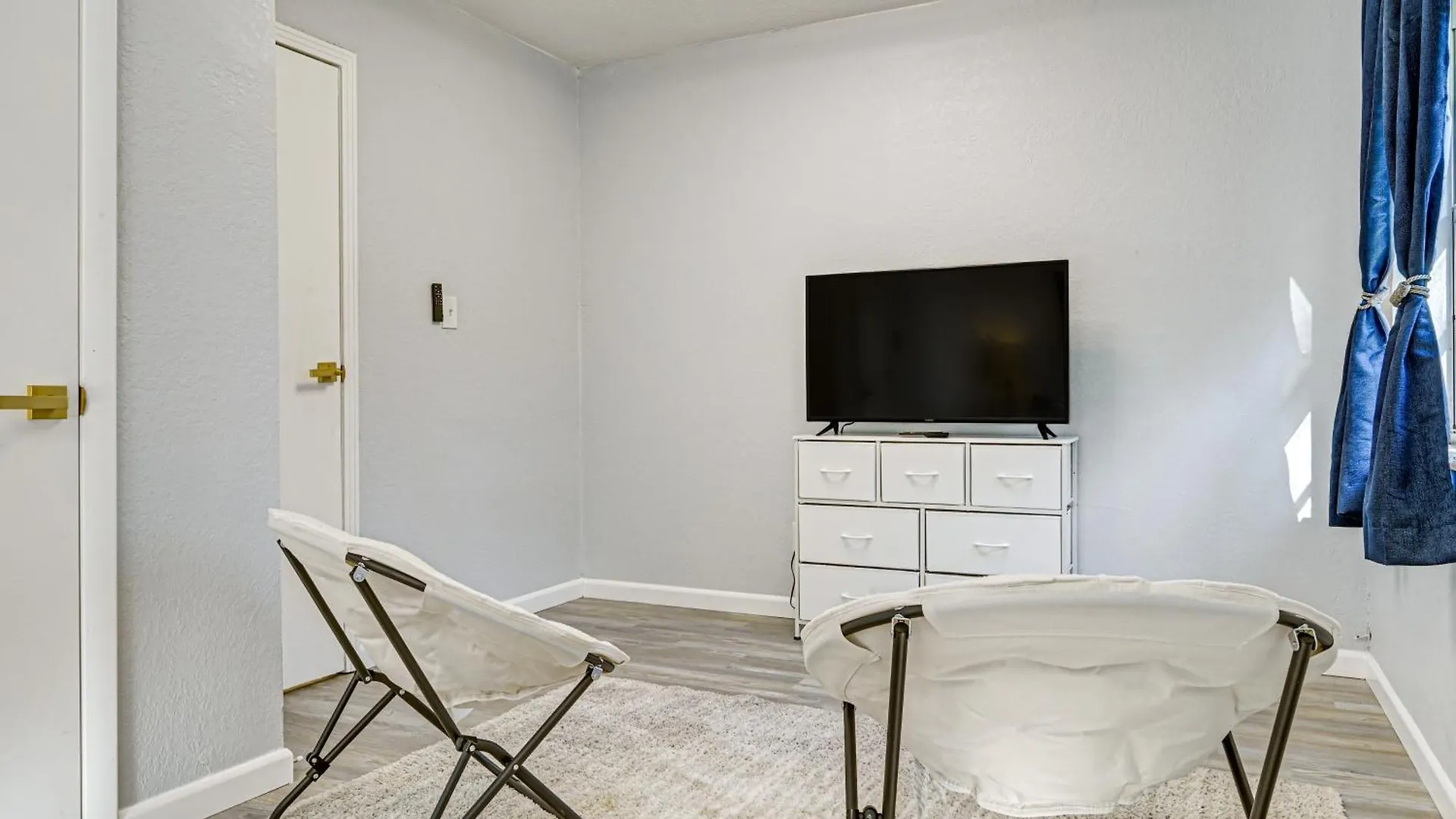 3 Mi To Usf Chic Home With Yard In Tampa! США