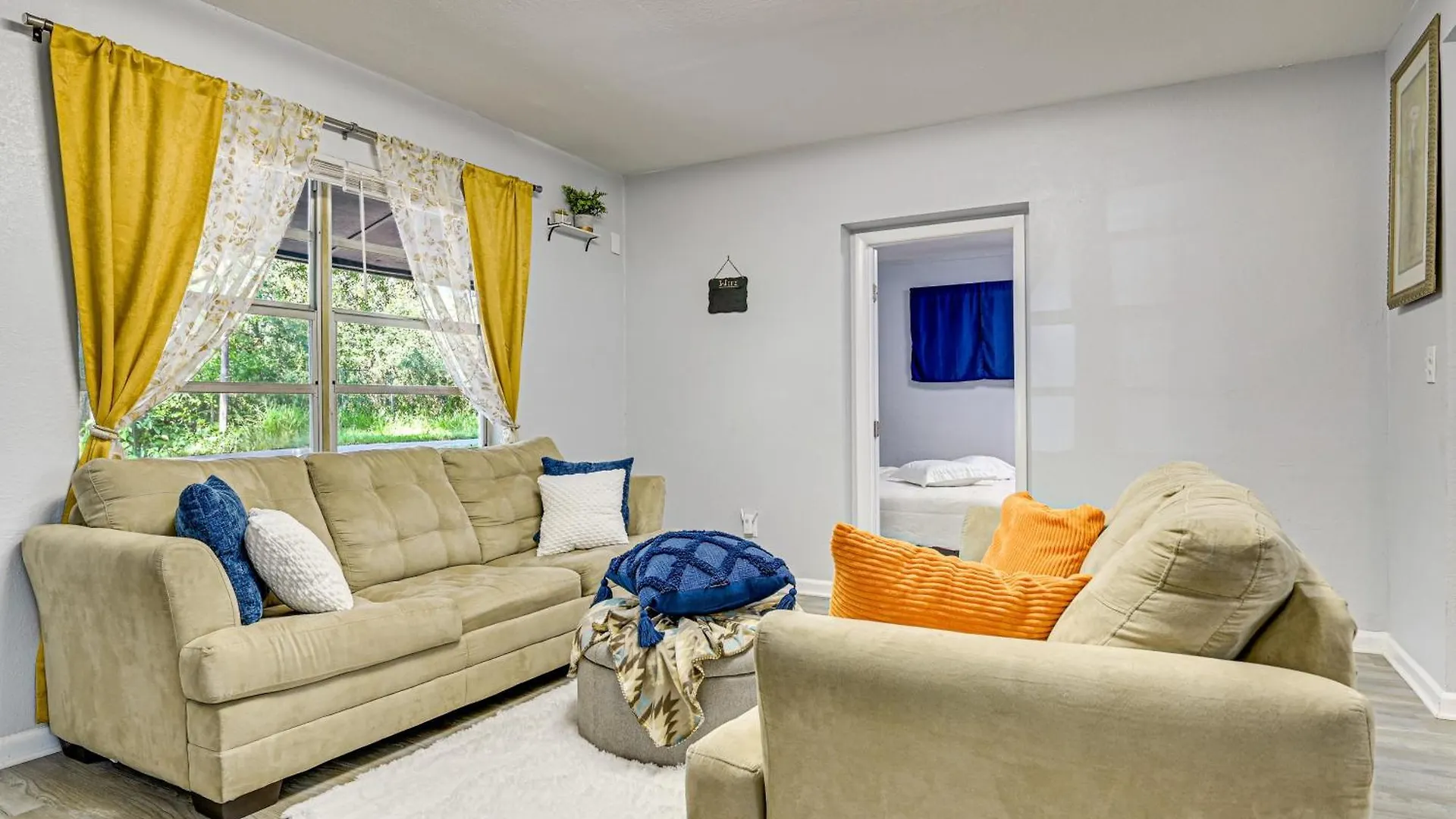 3 Mi To Usf Chic Home With Yard In Tampa! Дом отдыха